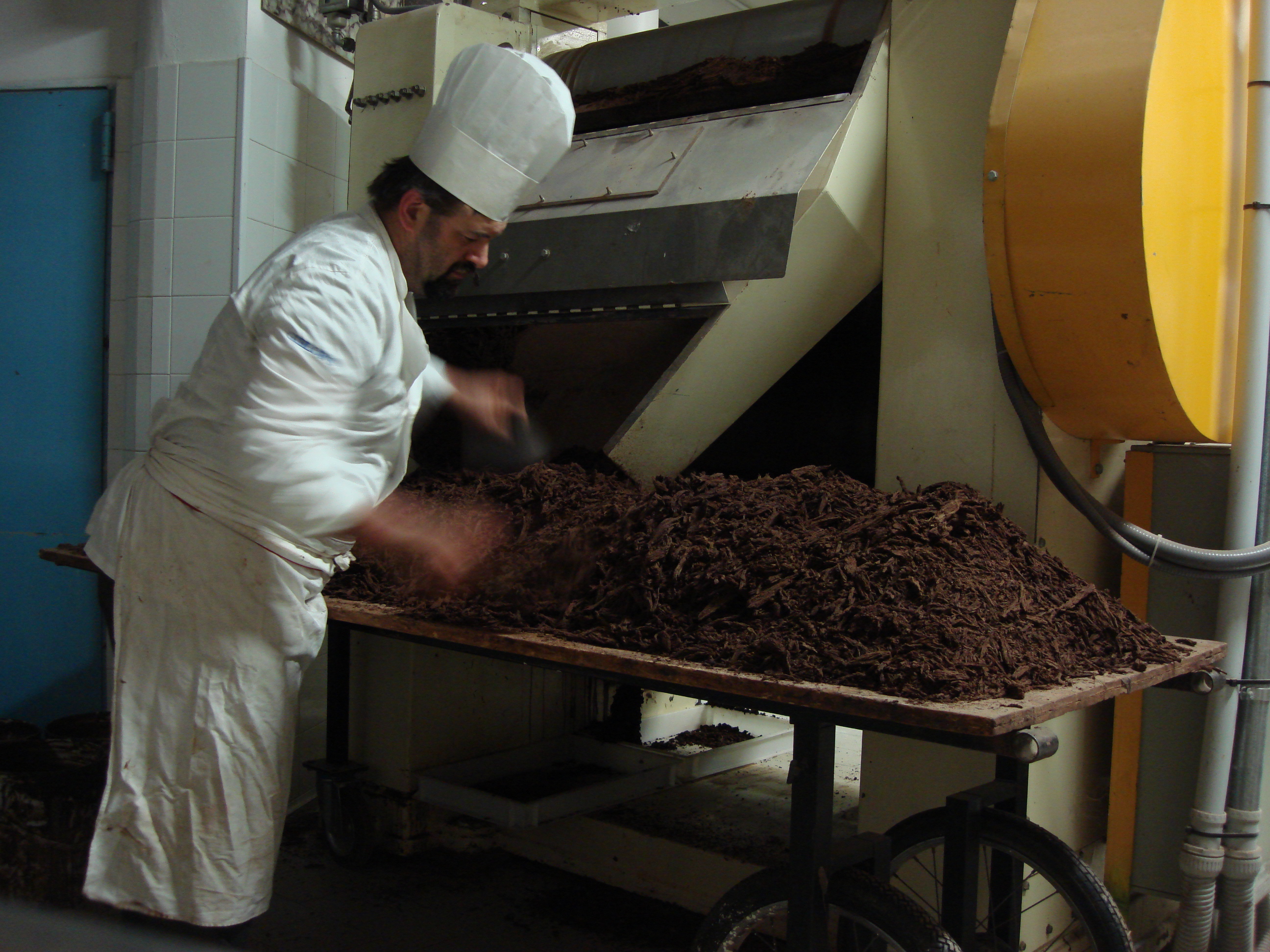 Silvio Bessone Refinado del chocolate durante el proceso 